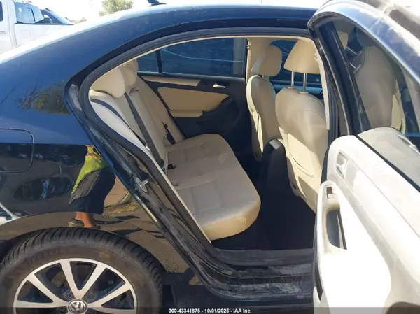 3VWDB7AJ7HM308767 2017 VOLKSWAGEN JETTA - Image 8
