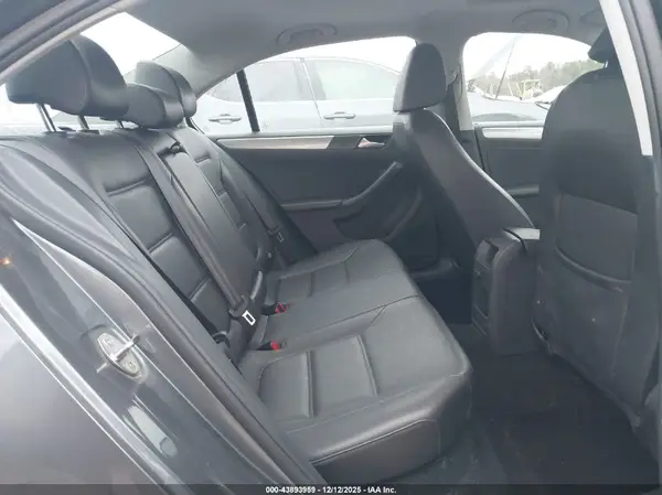 3VWDB7AJ7HM314486 2017 VOLKSWAGEN JETTA - Image 8