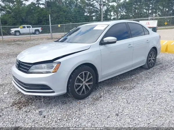 3VWDB7AJ7HM323446 2017 VOLKSWAGEN JETTA - Image 2
