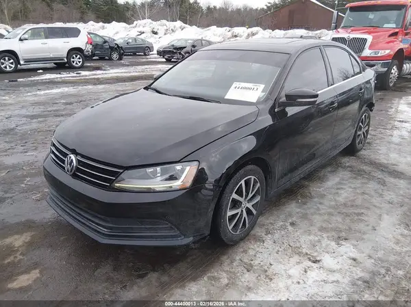 3VWDB7AJ7HM323768 2017 VOLKSWAGEN JETTA - Image 2