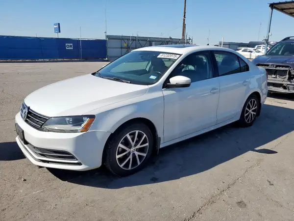 3VWDB7AJ7HM332003 2017 VOLKSWAGEN JETTA - Image 1
