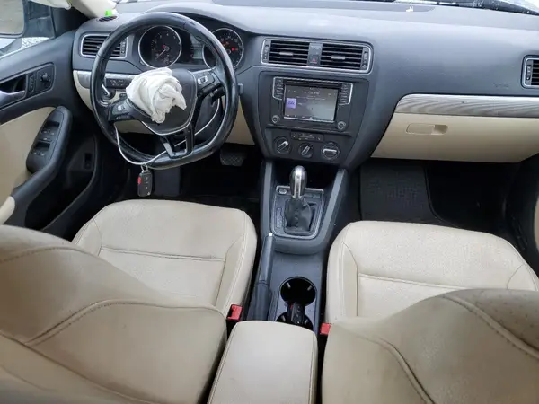 3VWDB7AJ7HM337878 2017 VOLKSWAGEN JETTA - Image 8