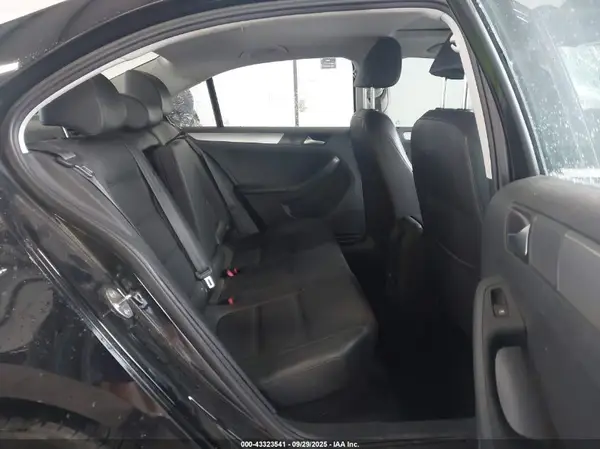 3VWDB7AJ7HM339856 2017 VOLKSWAGEN JETTA - Image 8
