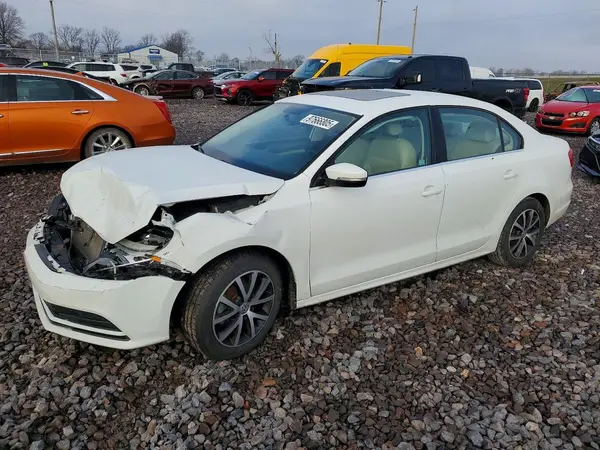 3VWDB7AJ7HM352137 2017 VOLKSWAGEN JETTA - Image 1