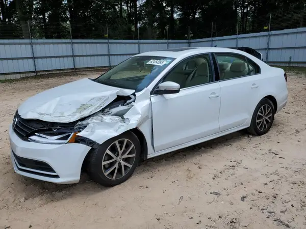 3VWDB7AJ7HM354308 2017 VOLKSWAGEN JETTA - Image 1