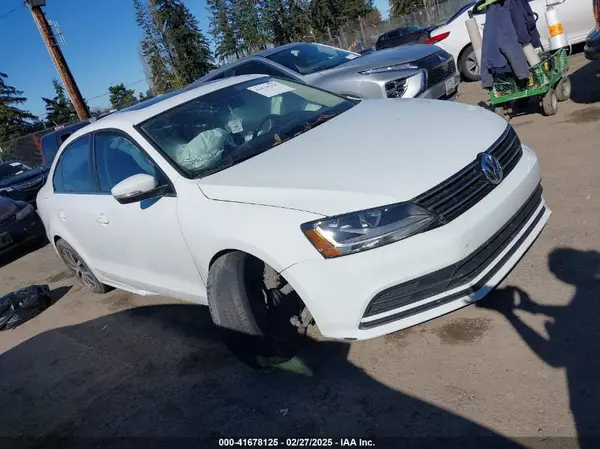 3VWDB7AJ7HM363218 2017 VOLKSWAGEN JETTA - Image 1