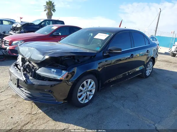 3VWDB7AJ7HM365583 2017 VOLKSWAGEN JETTA - Image 2