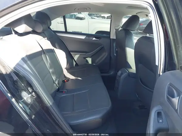 3VWDB7AJ7HM365583 2017 VOLKSWAGEN JETTA - Image 8