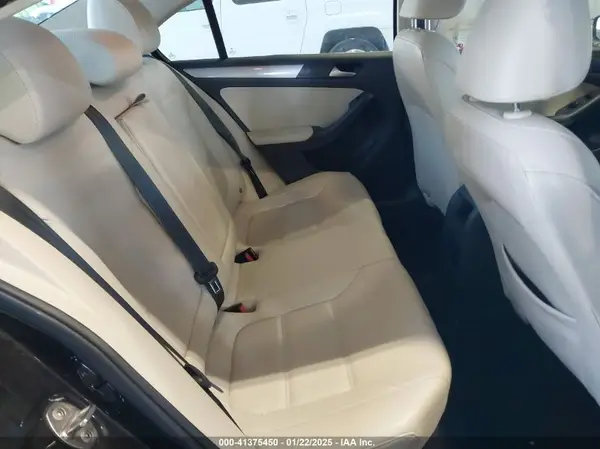 3VWDB7AJ7HM367124 2017 VOLKSWAGEN JETTA - Image 8