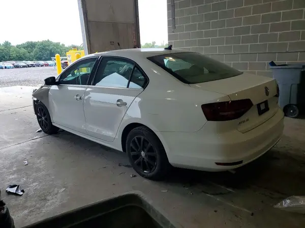 3VWDB7AJ7HM380522 2017 VOLKSWAGEN JETTA - Image 2