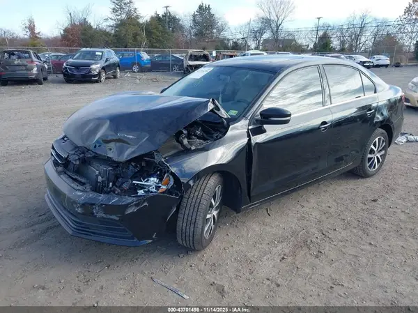 3VWDB7AJ7HM388815 2017 VOLKSWAGEN JETTA - Image 2