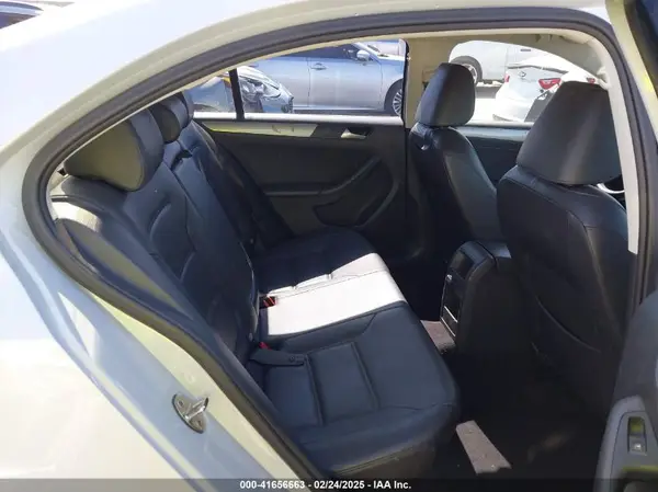 3VWDB7AJ7HM389138 2017 VOLKSWAGEN JETTA - Image 8