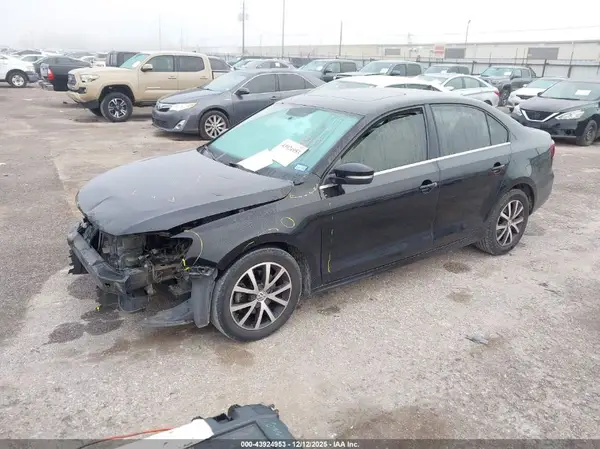 3VWDB7AJ7HM397370 2017 VOLKSWAGEN JETTA - Image 2