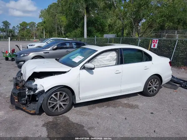 3VWDB7AJ7HM398308 2017 VOLKSWAGEN JETTA - Image 2