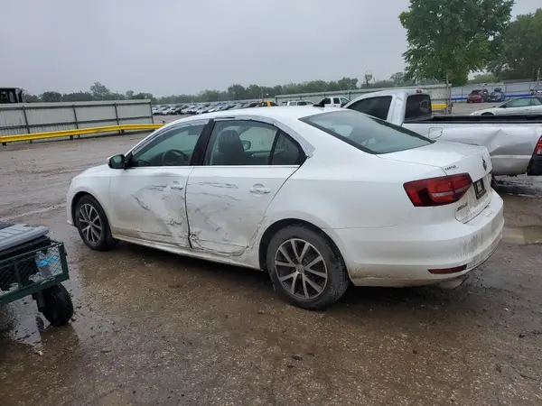 3VWDB7AJ7HM398356 2017 VOLKSWAGEN JETTA - Image 2