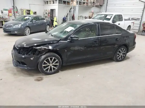 3VWDB7AJ7HM412739 2017 VOLKSWAGEN JETTA - Image 2