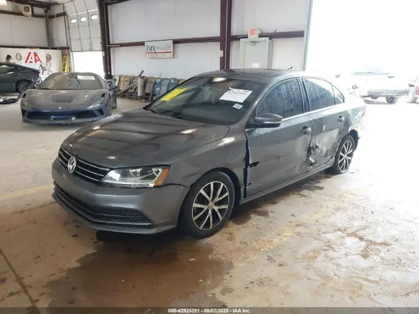 3VWDB7AJ7HM414331 2017 VOLKSWAGEN JETTA - Image 2