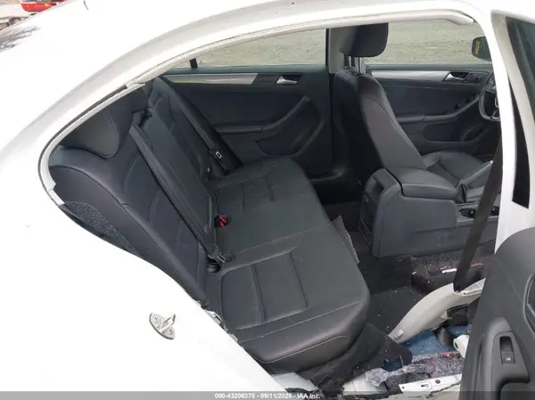3VWDB7AJ7HM415866 2017 VOLKSWAGEN JETTA - Image 8