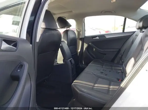 3VWDB7AJ7JM203474 2018 VOLKSWAGEN JETTA - Image 8