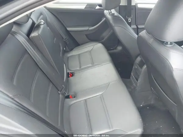 3VWDB7AJ7JM226141 2018 VOLKSWAGEN JETTA - Image 8