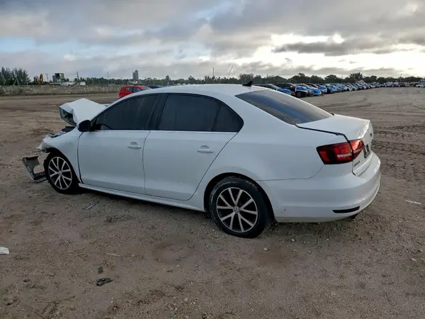 3VWDB7AJ7JM232604 2018 VOLKSWAGEN JETTA - Image 2