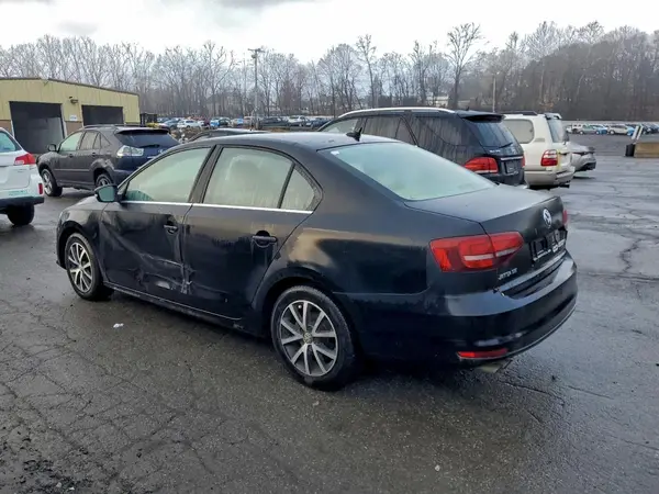 3VWDB7AJ7JM245630 2018 VOLKSWAGEN JETTA - Image 2