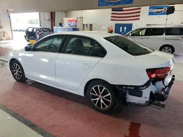 3VWDB7AJ7JM258085 2018 VOLKSWAGEN JETTA - Image 2