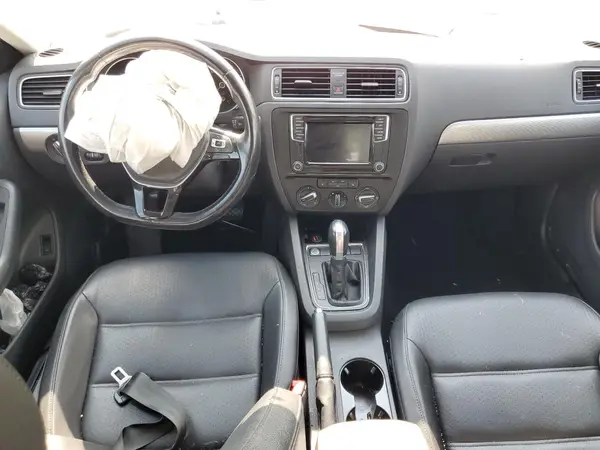 3VWDB7AJ7JM263898 2018 VOLKSWAGEN JETTA - Image 8