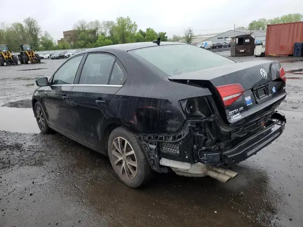3VWDB7AJ7JM263903 2018 VOLKSWAGEN JETTA - Image 2
