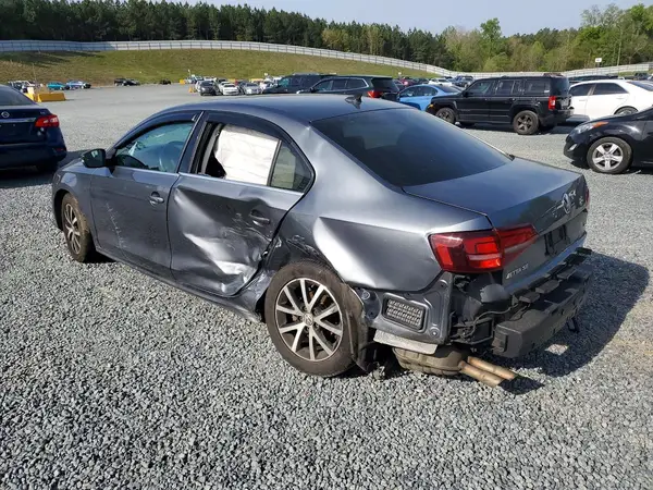 3VWDB7AJ8HM201050 2017 VOLKSWAGEN JETTA - Image 2