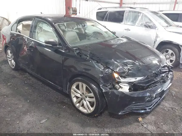 3VWDB7AJ8HM208211 2017 VOLKSWAGEN JETTA - Image 1
