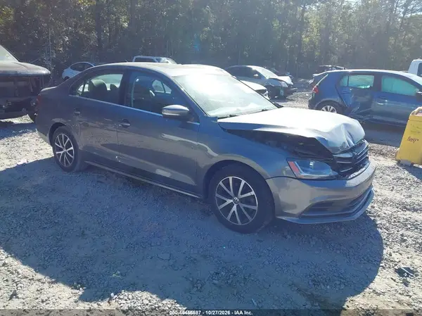 3VWDB7AJ8HM238101 2017 VOLKSWAGEN JETTA - Image 1