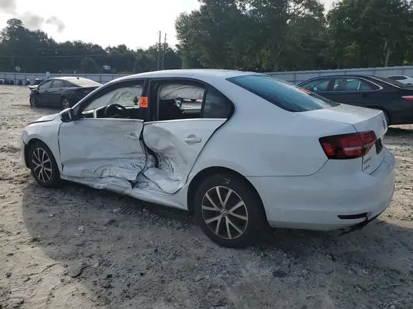 3VWDB7AJ8HM242049 2017 VOLKSWAGEN JETTA - Image 2