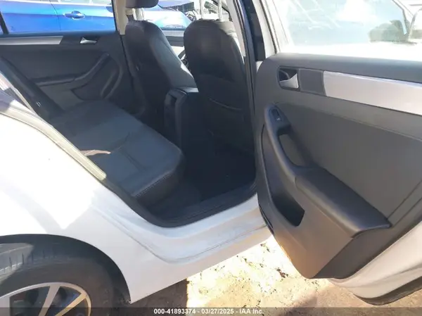 3VWDB7AJ8HM251897 2017 VOLKSWAGEN JETTA - Image 8