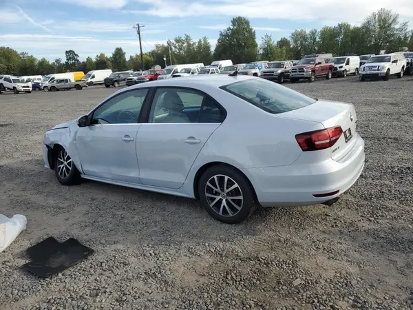 3VWDB7AJ8HM254198 2017 VOLKSWAGEN JETTA - Image 2