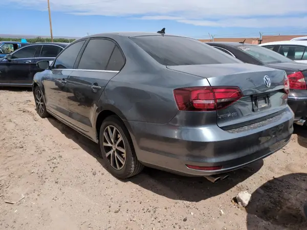 3VWDB7AJ8HM260292 2017 VOLKSWAGEN JETTA - Image 2