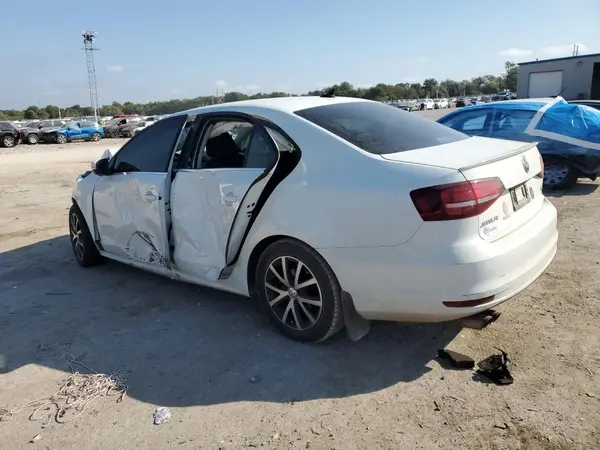 3VWDB7AJ8HM262835 2017 VOLKSWAGEN JETTA - Image 2