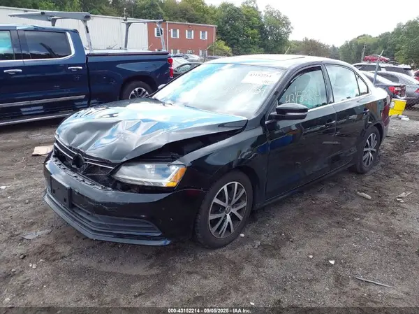 3VWDB7AJ8HM265153 2017 VOLKSWAGEN JETTA - Image 2