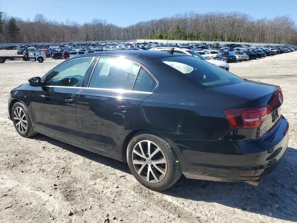3VWDB7AJ8HM267565 2017 VOLKSWAGEN JETTA - Image 2