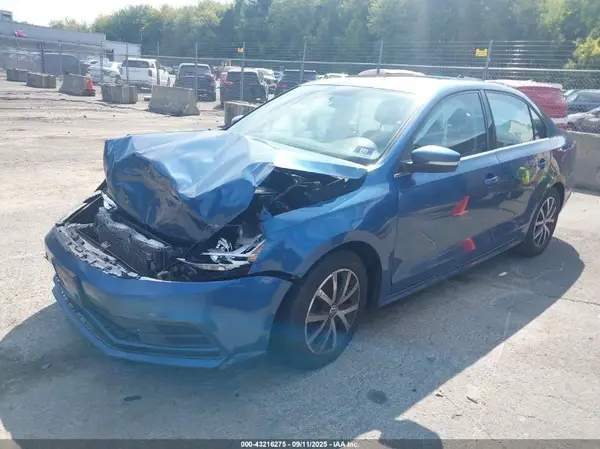 3VWDB7AJ8HM274788 2017 VOLKSWAGEN JETTA - Image 2