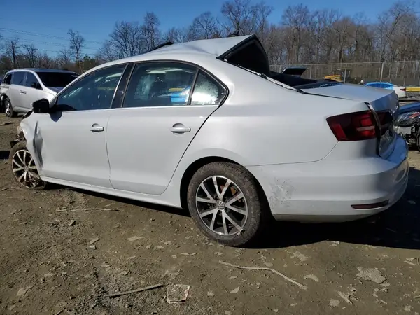 3VWDB7AJ8HM288691 2017 VOLKSWAGEN JETTA - Image 2