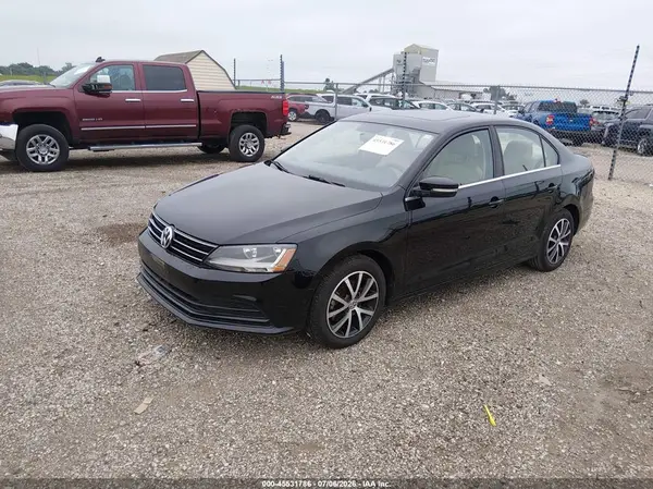 3VWDB7AJ8HM293857 2017 VOLKSWAGEN JETTA - Image 2