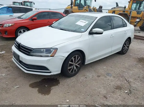 3VWDB7AJ8HM295768 2017 VOLKSWAGEN JETTA - Image 2