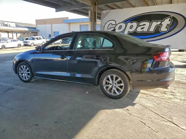 3VWDB7AJ8HM301066 2017 VOLKSWAGEN JETTA - Image 2