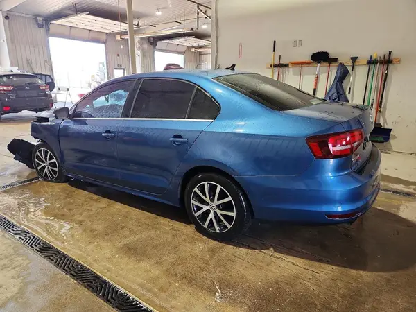 3VWDB7AJ8HM303688 2017 VOLKSWAGEN JETTA - Image 2