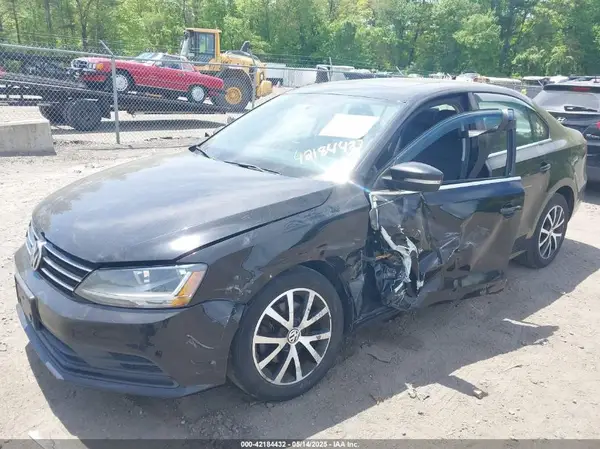 3VWDB7AJ8HM308177 2017 VOLKSWAGEN JETTA - Image 2