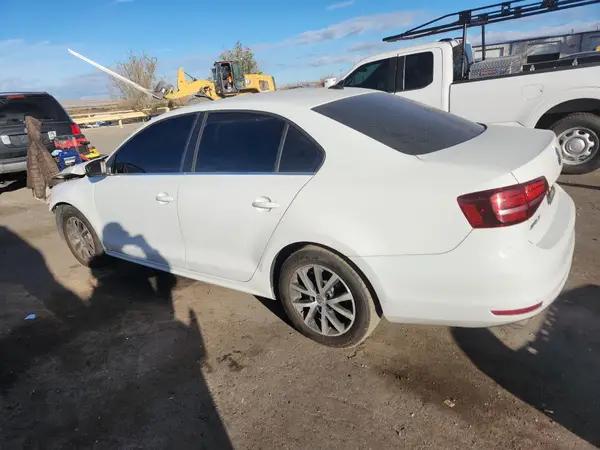 3VWDB7AJ8HM320085 2017 VOLKSWAGEN JETTA - Image 2