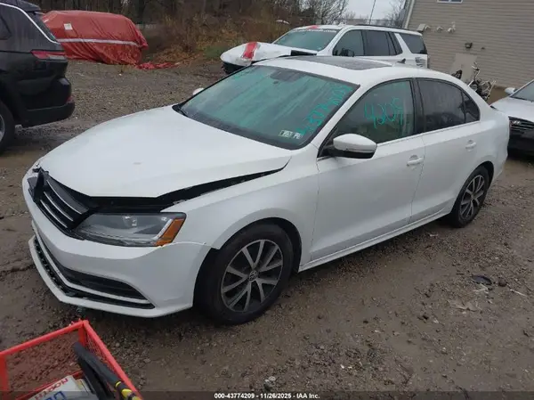 3VWDB7AJ8HM325027 2017 VOLKSWAGEN JETTA - Image 2