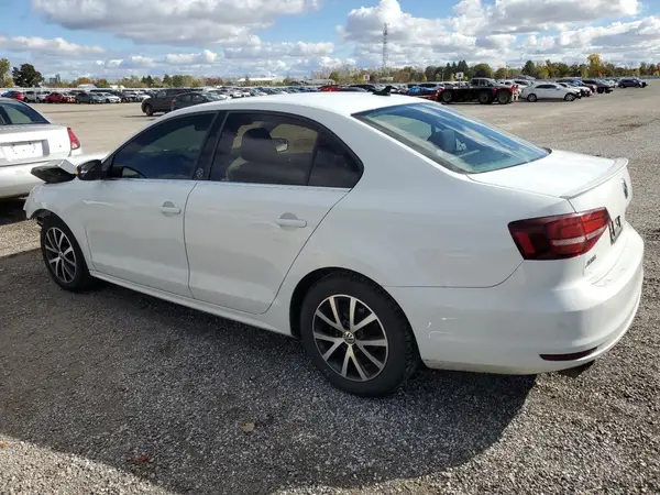 3VWDB7AJ8HM328722 2017 VOLKSWAGEN JETTA - Image 2