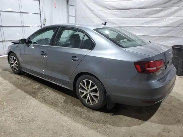 3VWDB7AJ8HM331765 2017 VOLKSWAGEN JETTA - Image 2